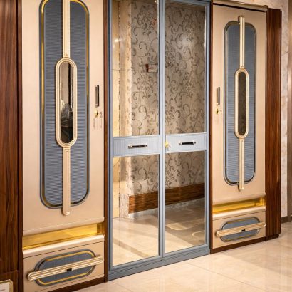 Luxury Bedroom Set wardrobe Karachi